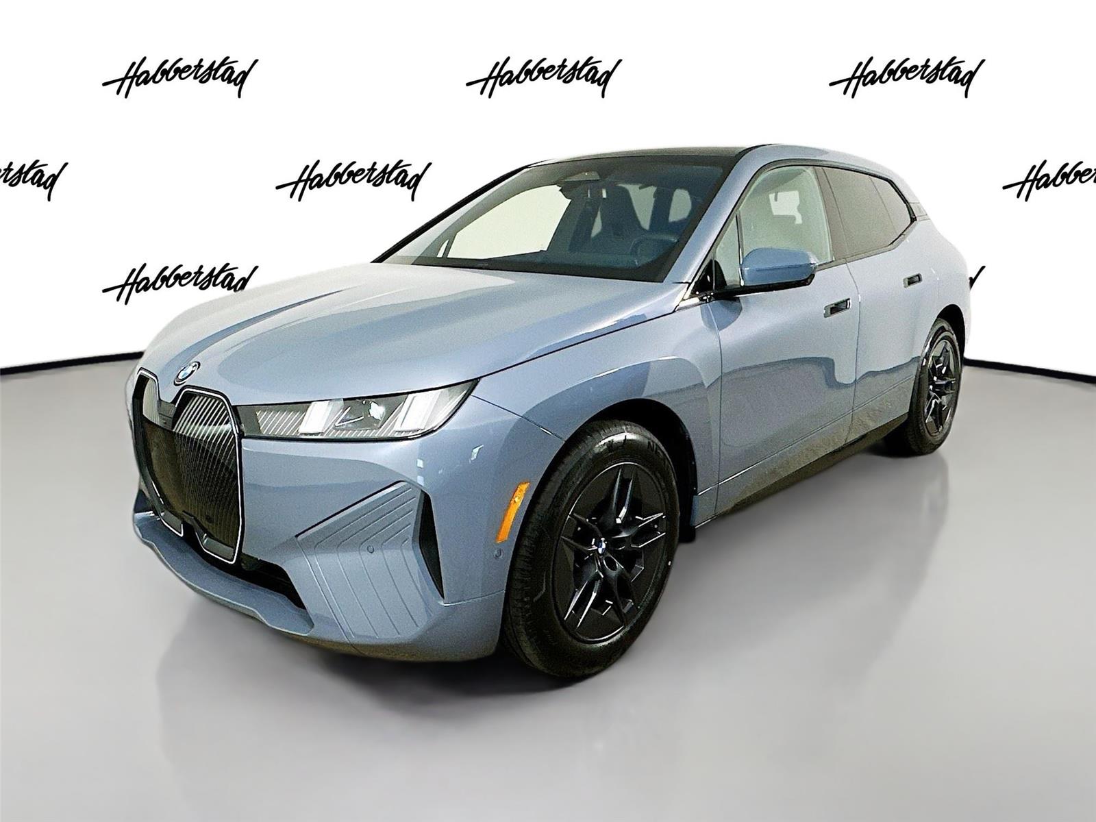 2026 BMW iX 45's photo