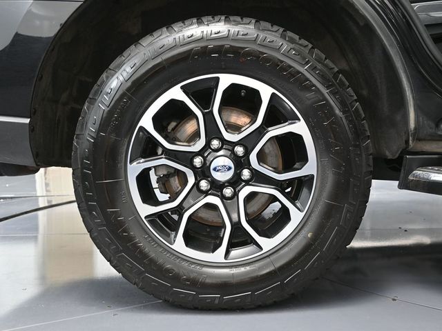 2023 Ford Expedition XLT photo 10