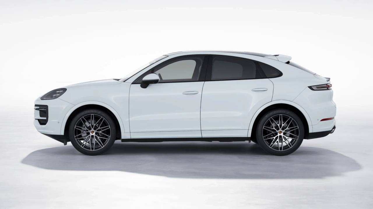 2026 Porsche Cayenne Coupe photo 2