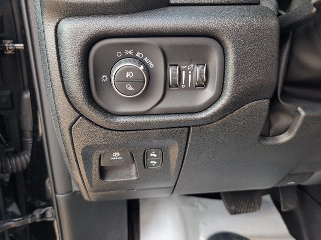 2026 Ram 1500 Laramie photo 10