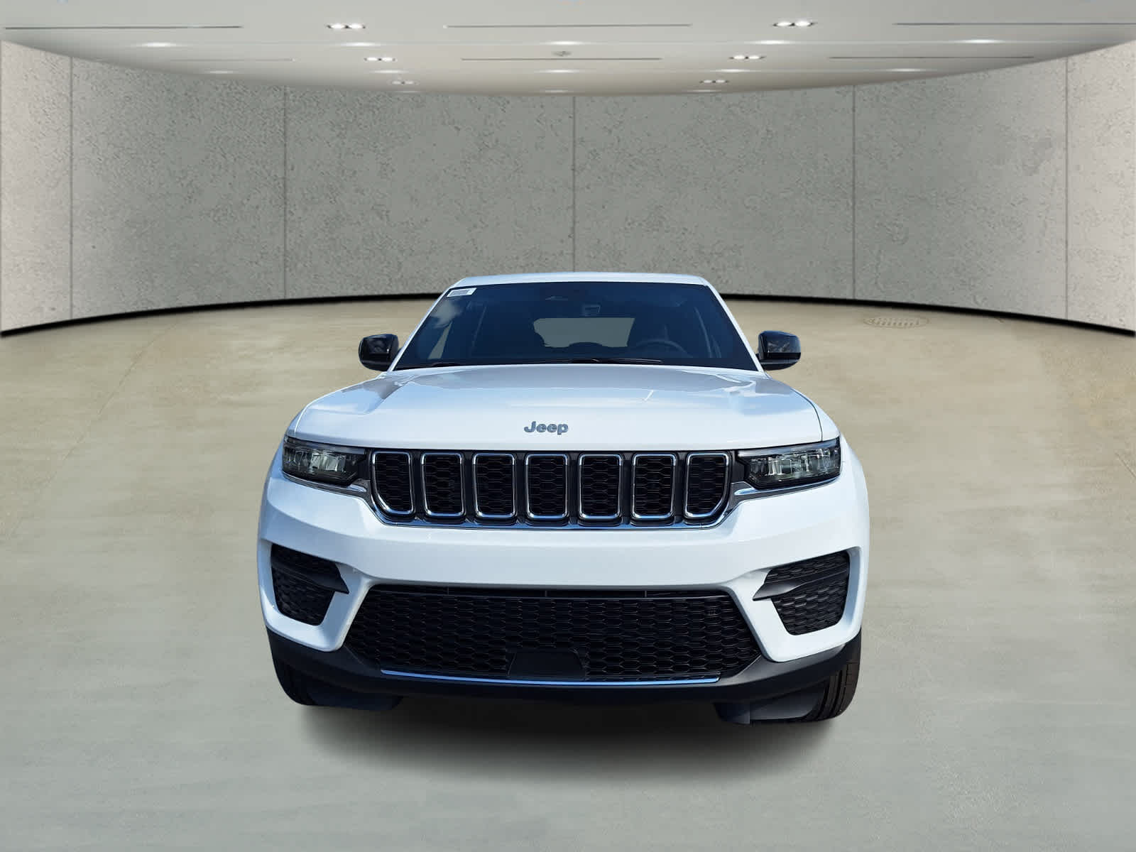 2025 Jeep Grand Cherokee Laredo X photo 2