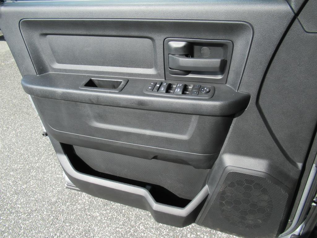 2022 Ram 3500 Tradesman photo 22