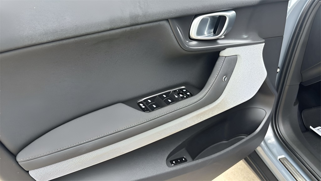 2022 Polestar PS2 e-AWD photo 14
