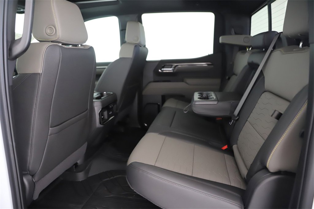 2024 Chevrolet Silverado 1500 photo 21
