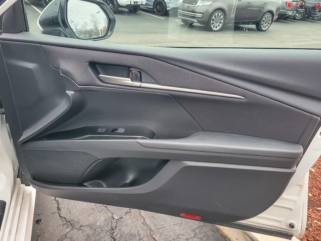 2025 TOYOTA CAMRY - Image 20