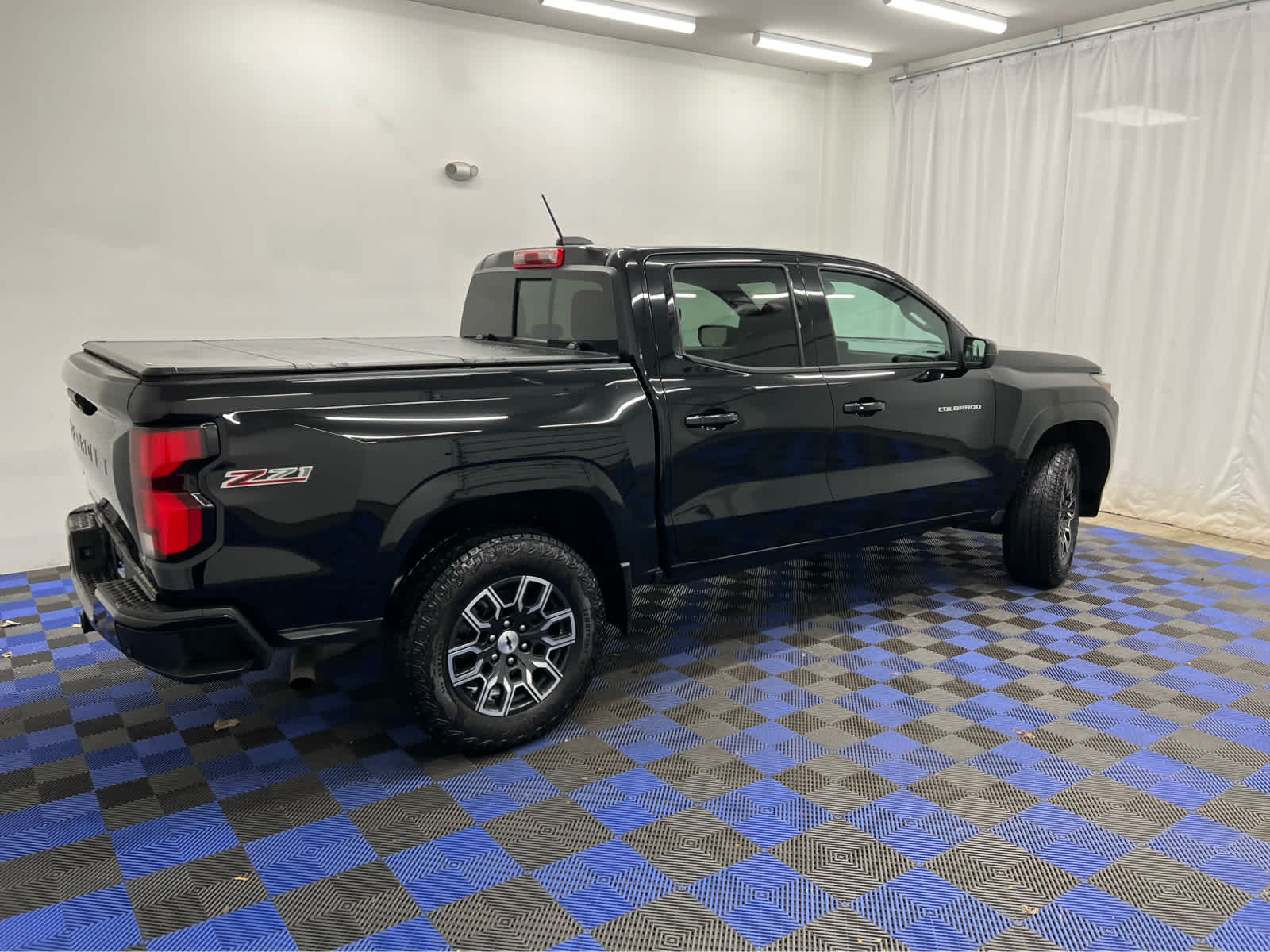 2024 Chevrolet Colorado Z71 photo 4