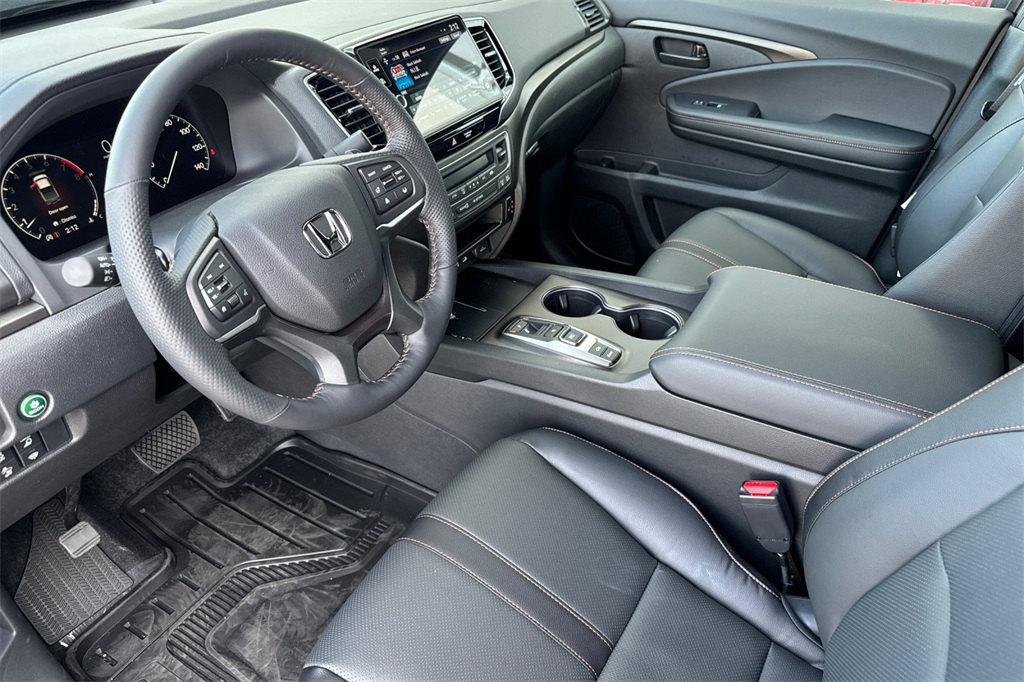 2025 Honda Ridgeline TrailSport photo 10