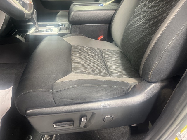 2019 Toyota Tundra SR5 Grade photo 5
