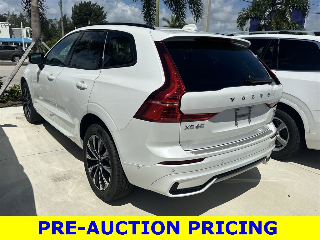 2024 Volvo XC60 B5 Plus photo 5