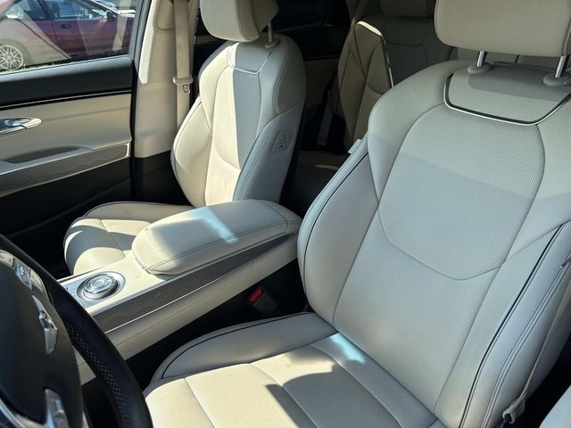 2023 Genesis GV70 2.5T photo 18