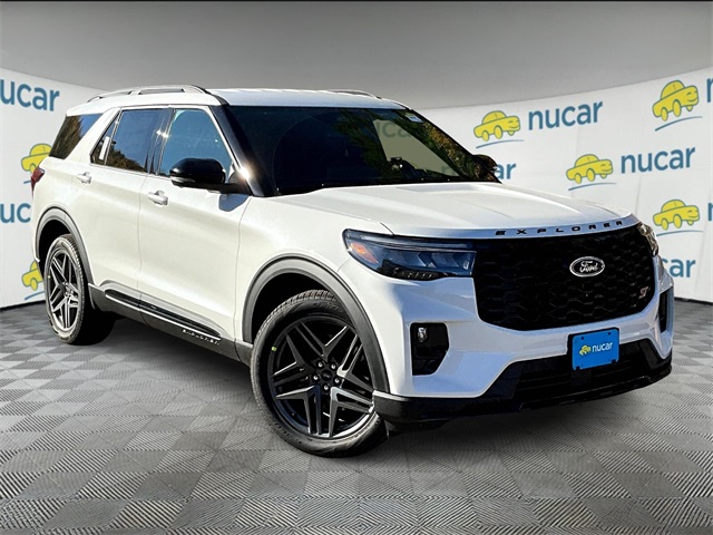 2026 Ford Explorer ST's photo