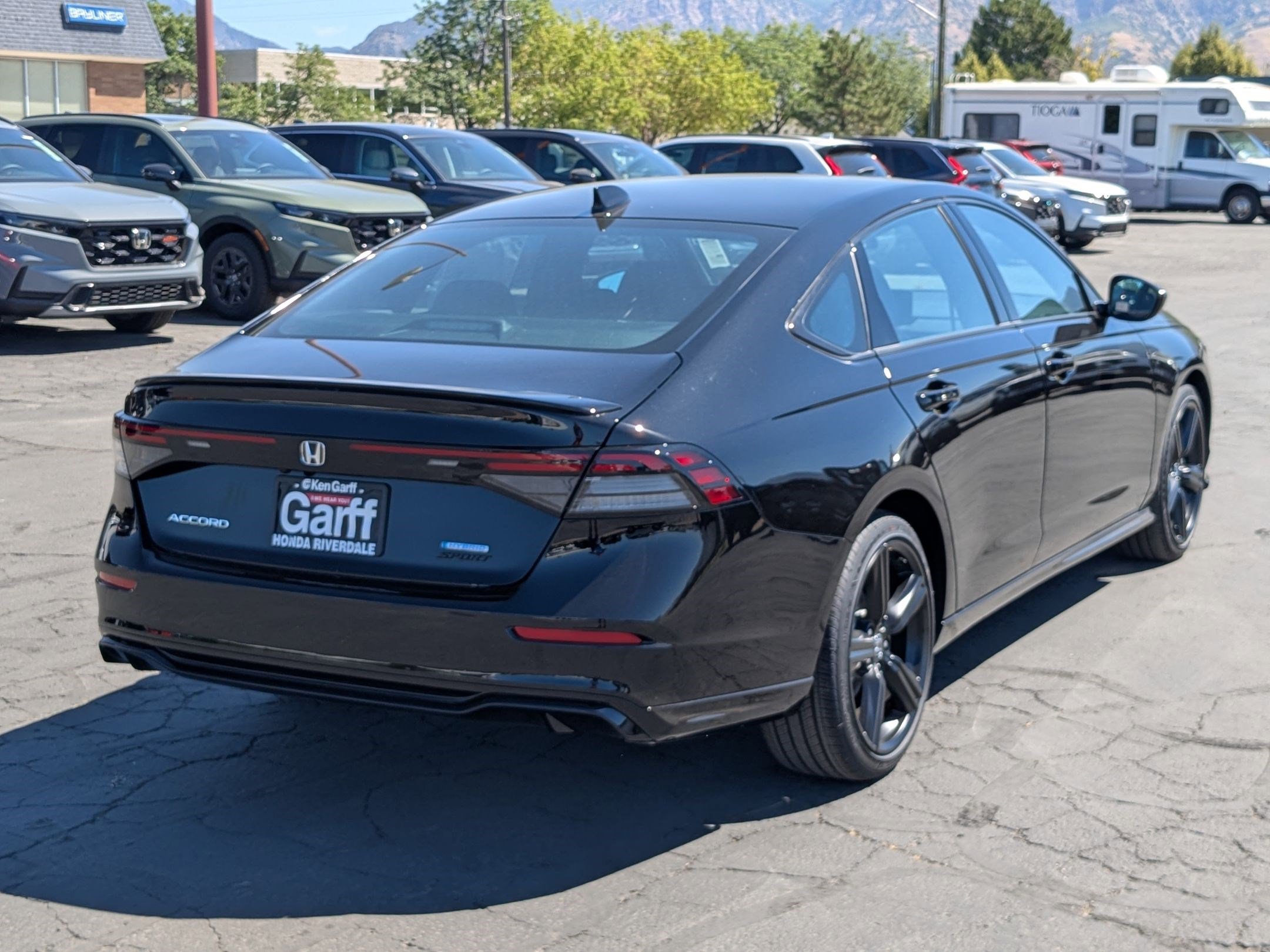2025 Honda Accord Hybrid Sport-L photo 3