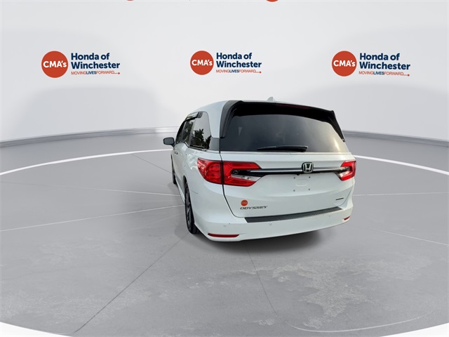 2022 Honda Odyssey Touring photo 4