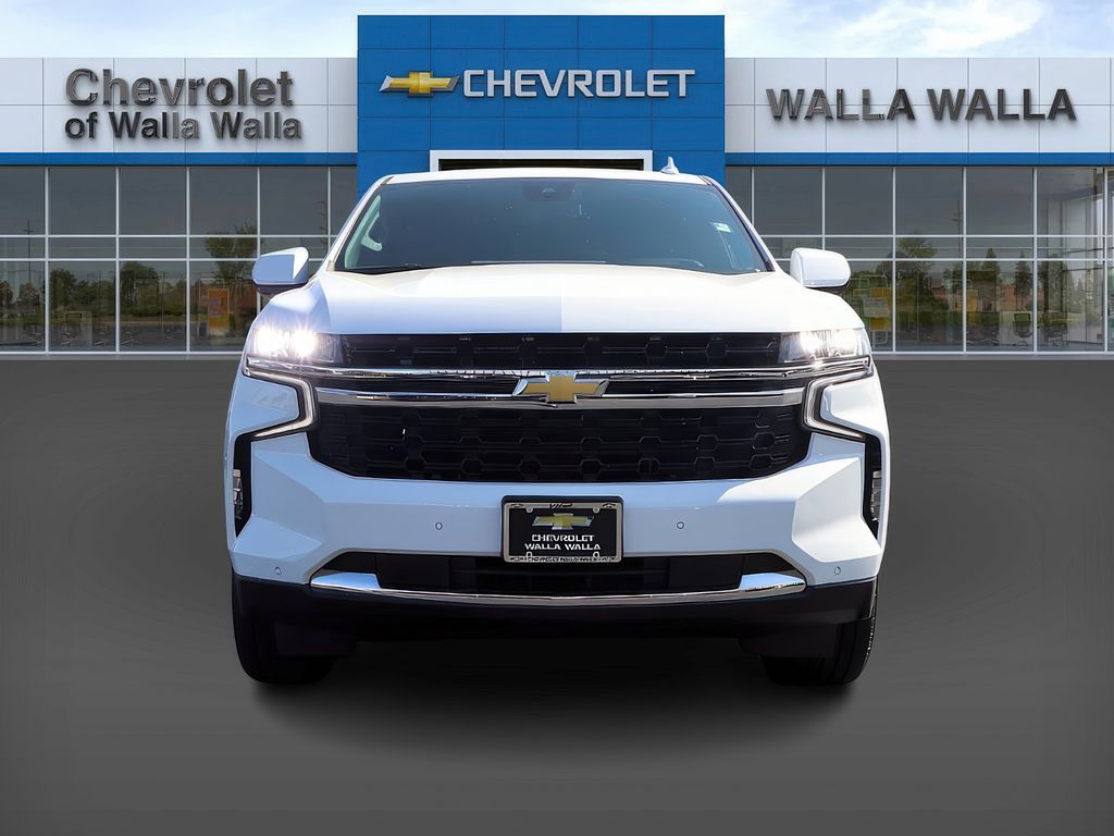 2024 Chevrolet Suburban 1500 LS photo 2