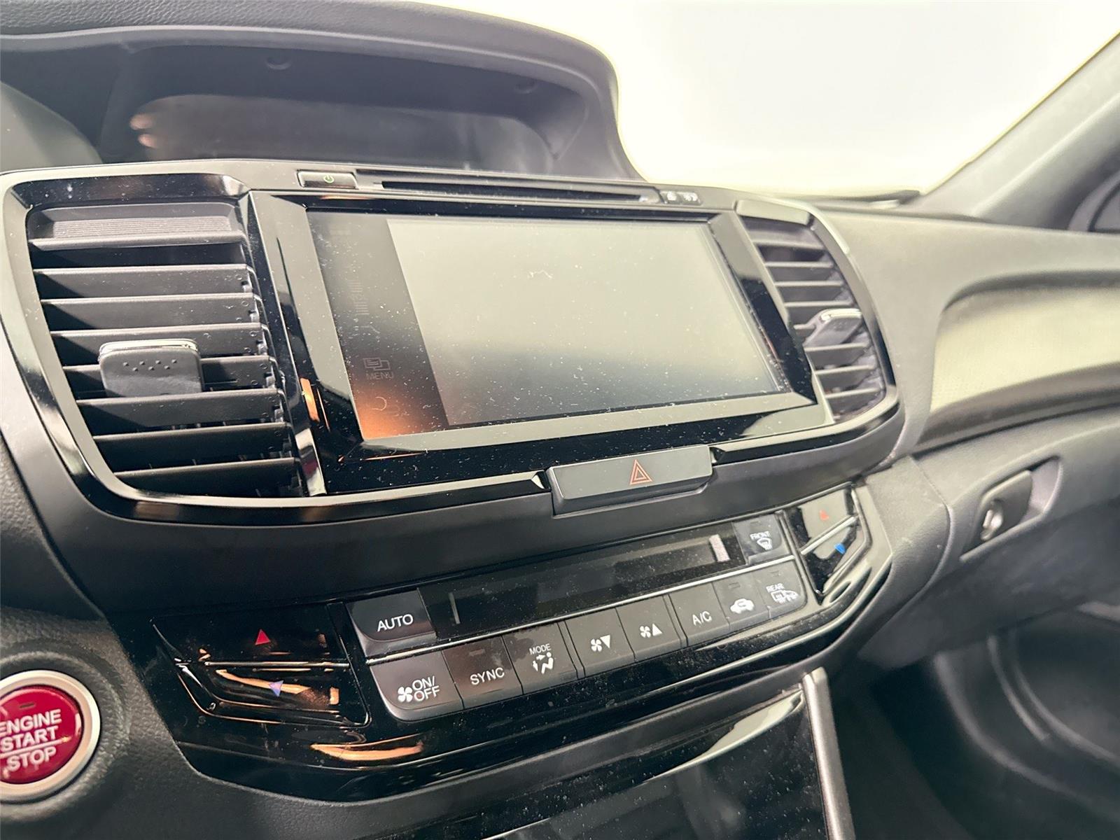 2016 Honda Accord EX-L photo 12