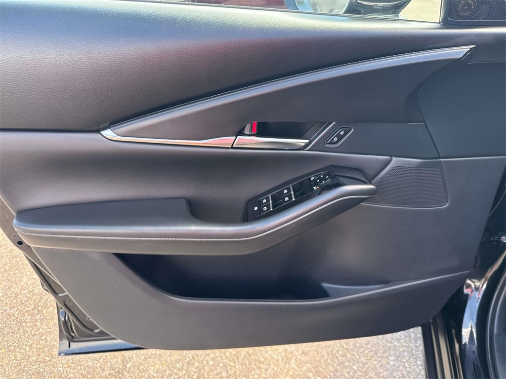 2024 Mazda CX-30 2.5 S Preferred photo 17