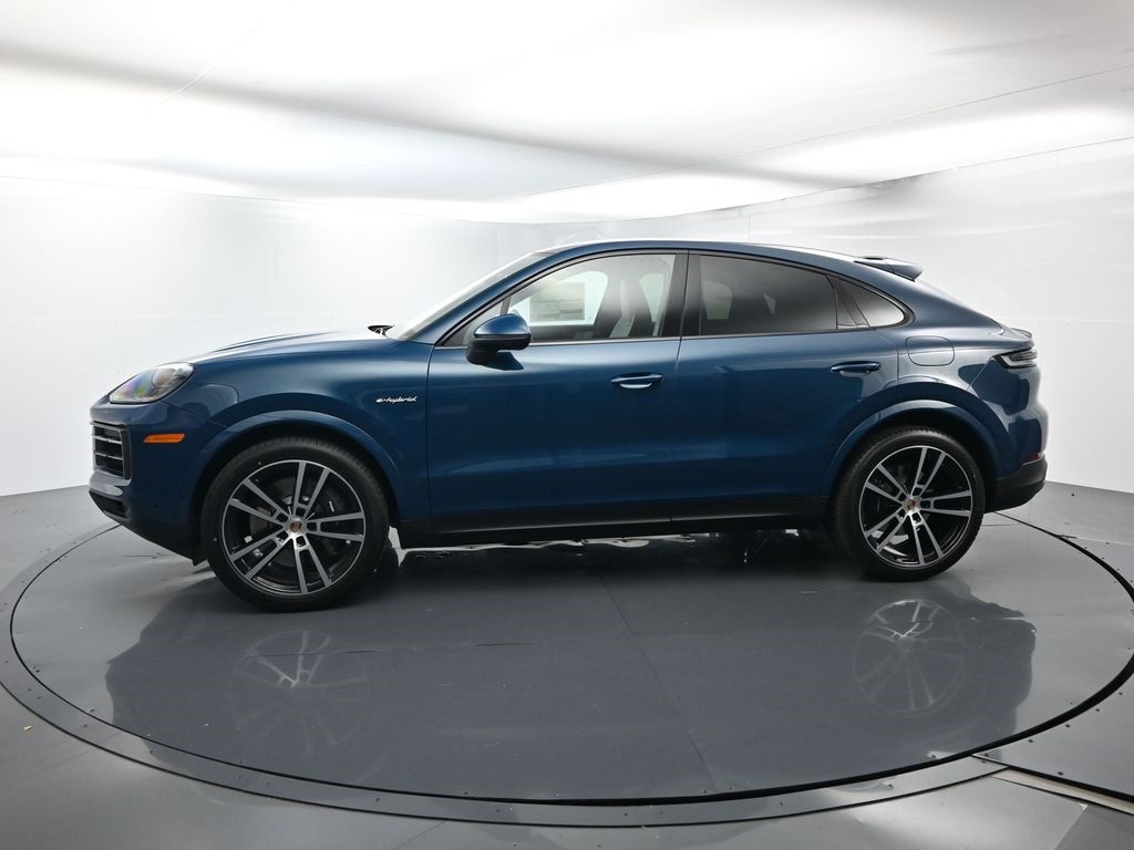 2026 Porsche Cayenne E-Hybrid Coupe photo 2