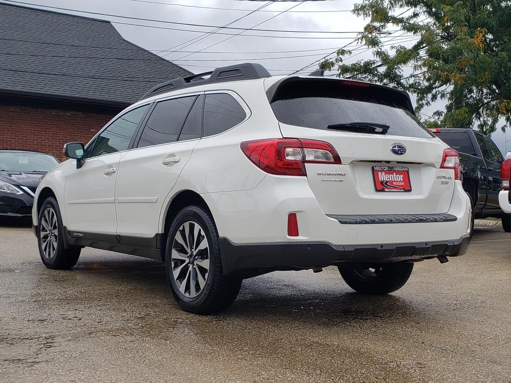 2017 Subaru Outback 3.6R Limited photo 3