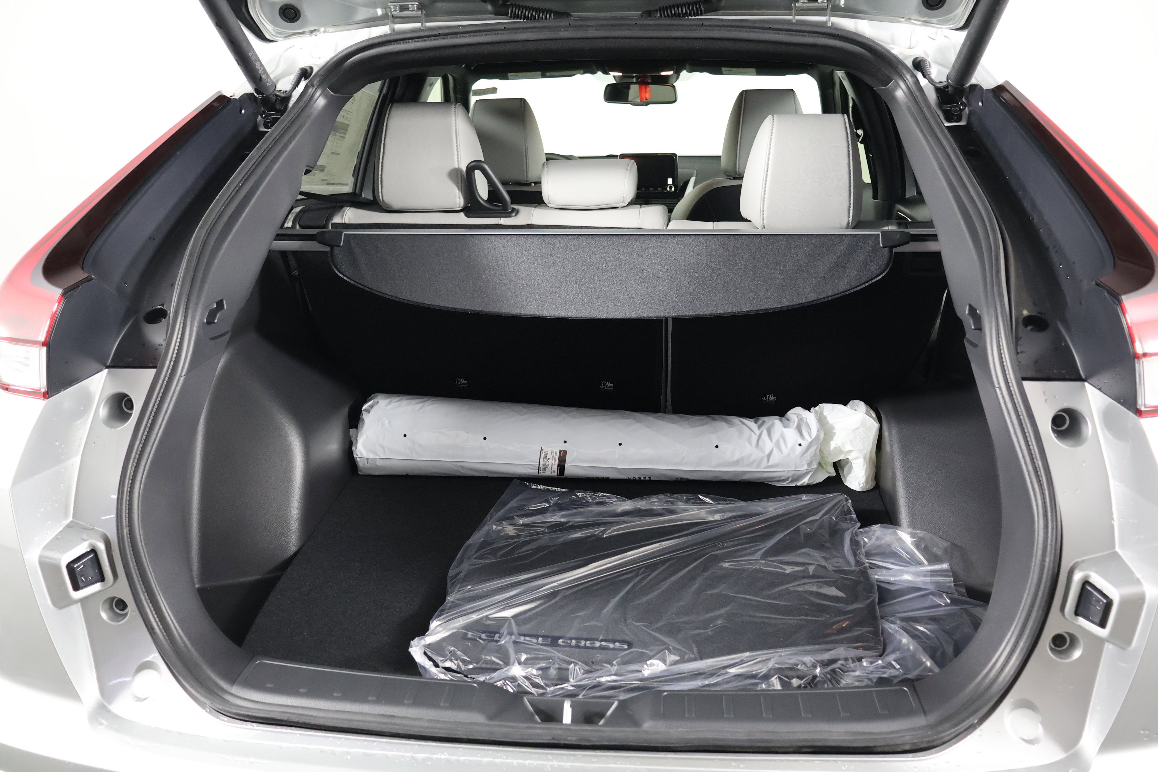 2025 Mitsubishi Eclipse Cross SEL photo 16