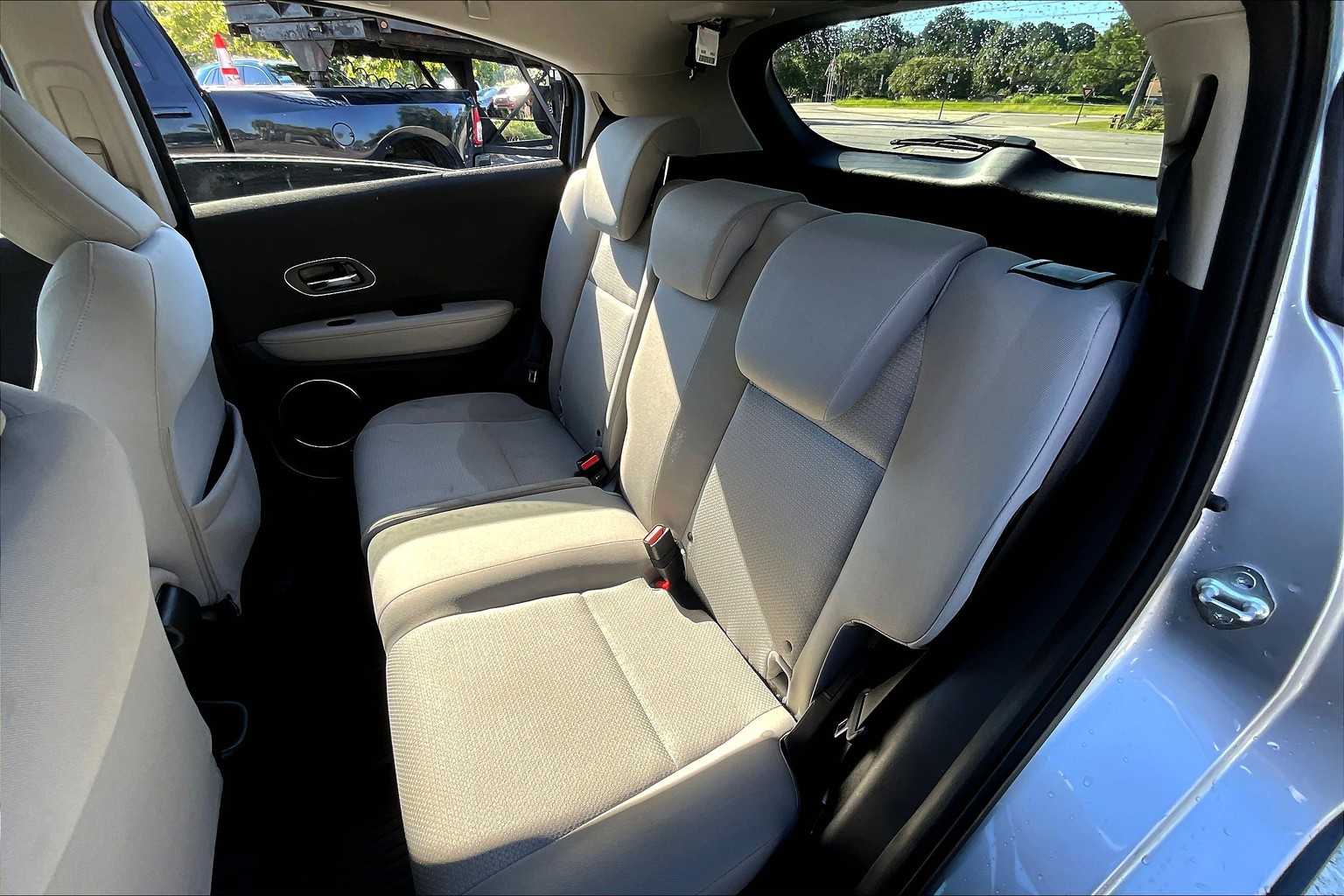 2022 Honda HR-V EX photo 16