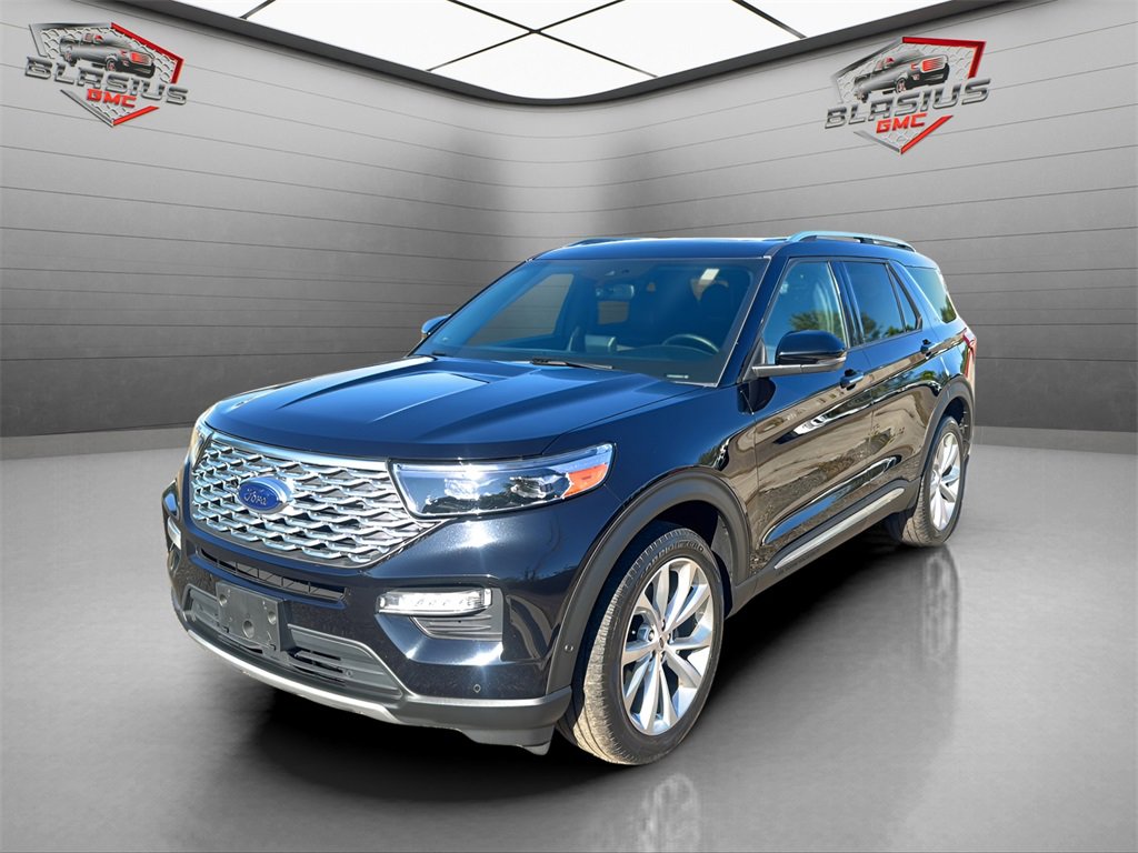 2022 Ford Explorer Platinum's photo