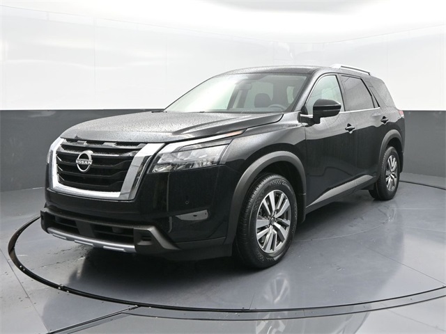 2025 Nissan Pathfinder SL's photo
