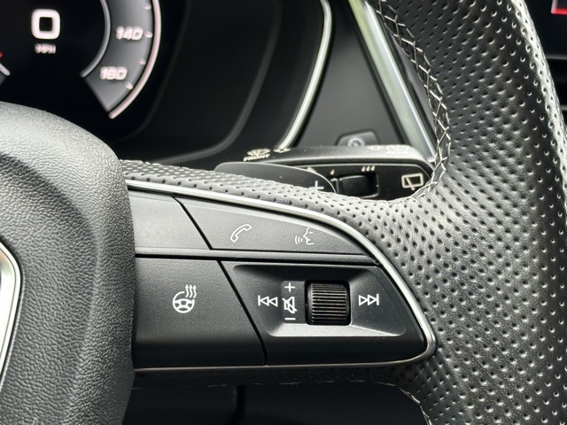 2022 Audi SQ5 Premium Plus photo 9