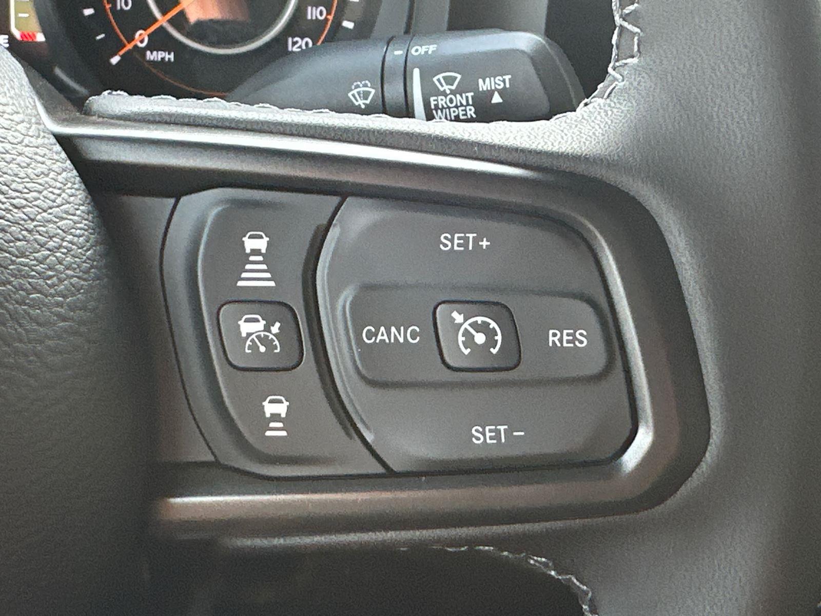 2025 Jeep Gladiator Sport S photo 15