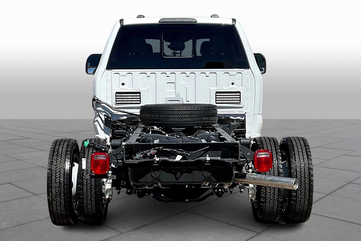 2026 Ford F-450 XL photo 4