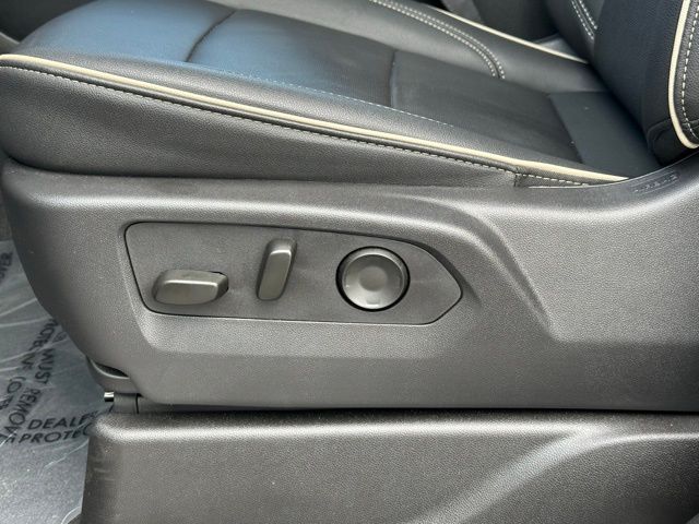 2025 Chevrolet Tahoe Premier photo 33