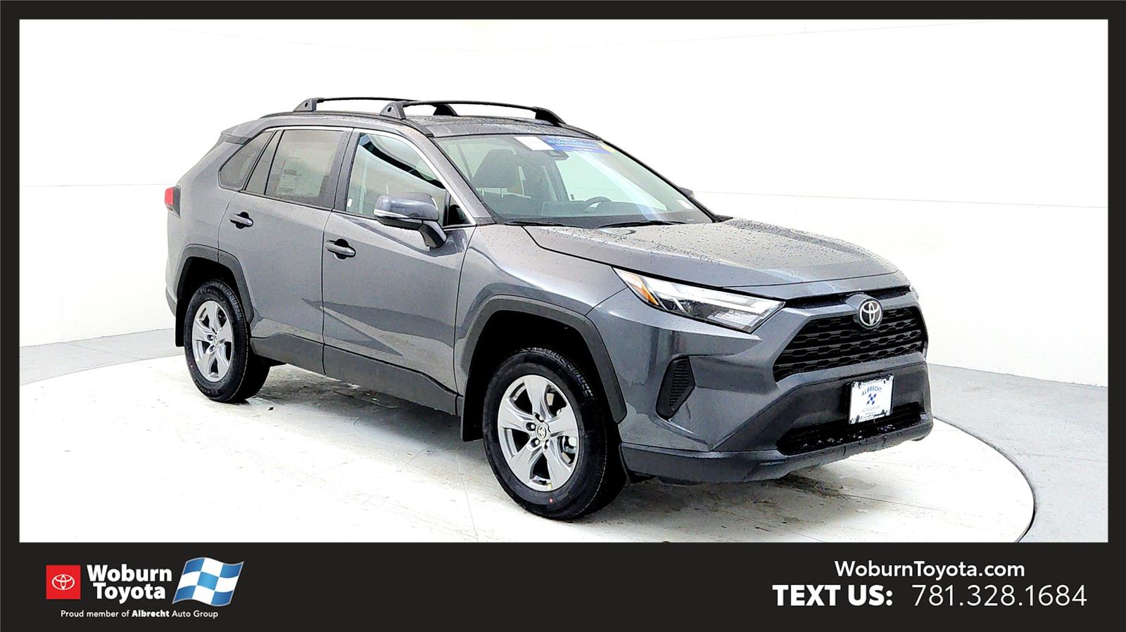 2025 Toyota RAV4 XLE's photo