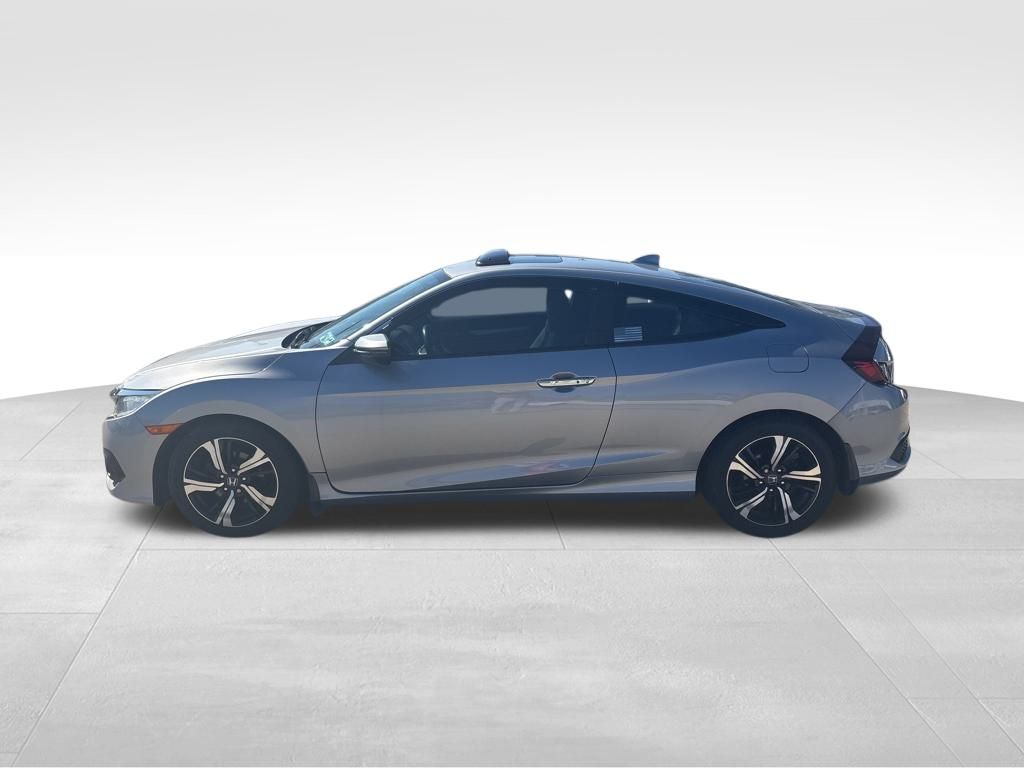 2016 Honda Civic Touring photo 2