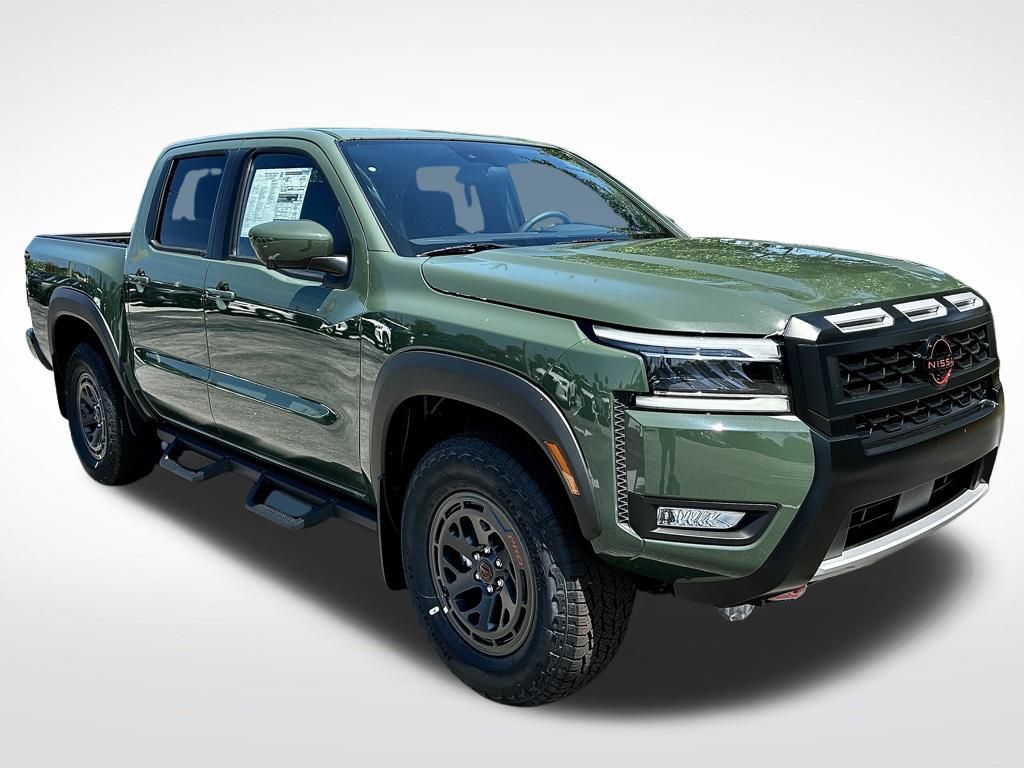 2025 Nissan Frontier PRO-4X photo 2
