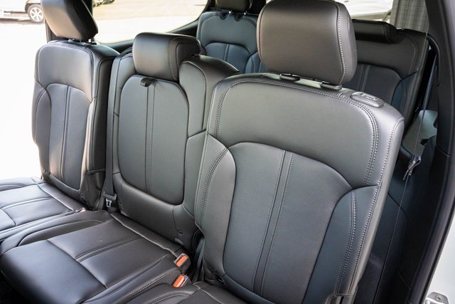 2025 Jeep Wagoneer Base photo 24