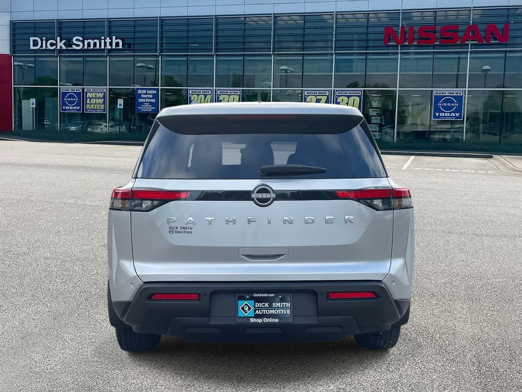 2024 Nissan Pathfinder S photo 3