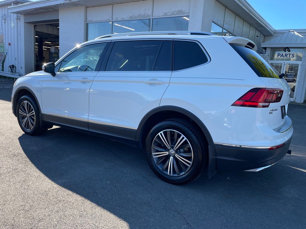 2019 Volkswagen Tiguan SEL Sport photo 4
