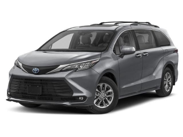 2026 Toyota Sienna XLE's photo