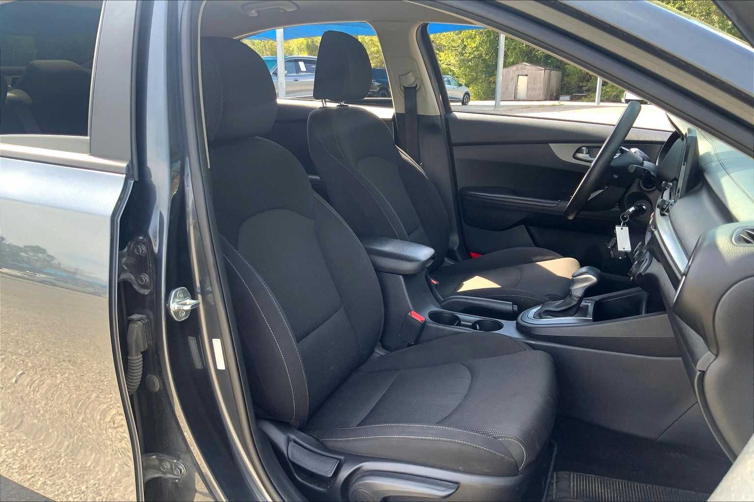 2021 Kia Forte LXS photo 8