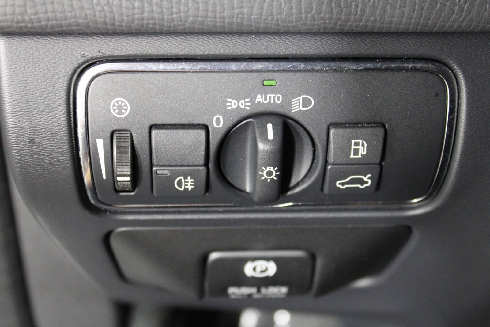 2014 Volvo XC60 T6 photo 23