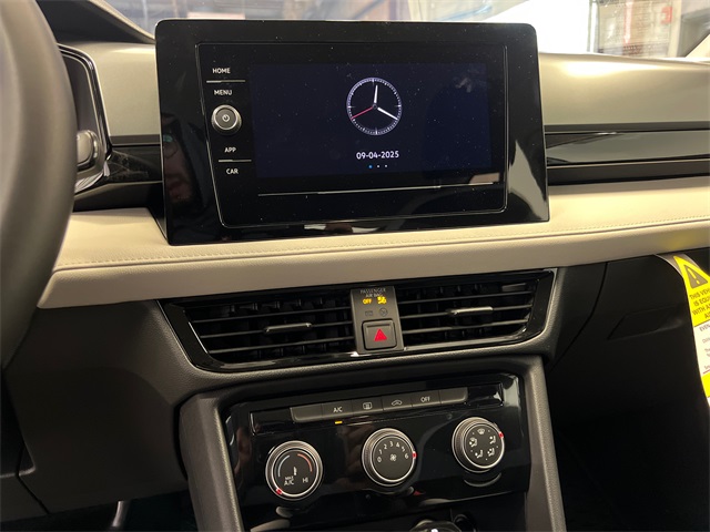 2025 Volkswagen Taos S photo 14