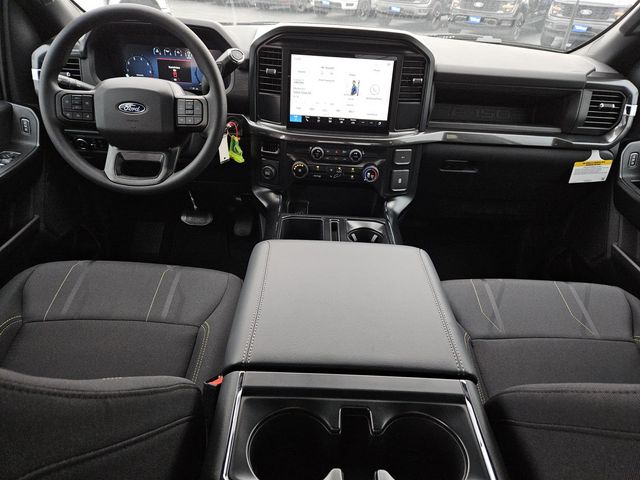 2025 Ford F-150 STX photo 4