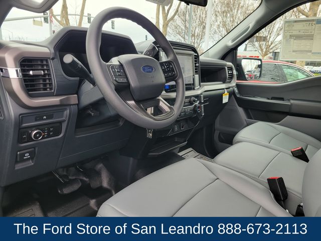 2025 Ford F-150 XL photo 3