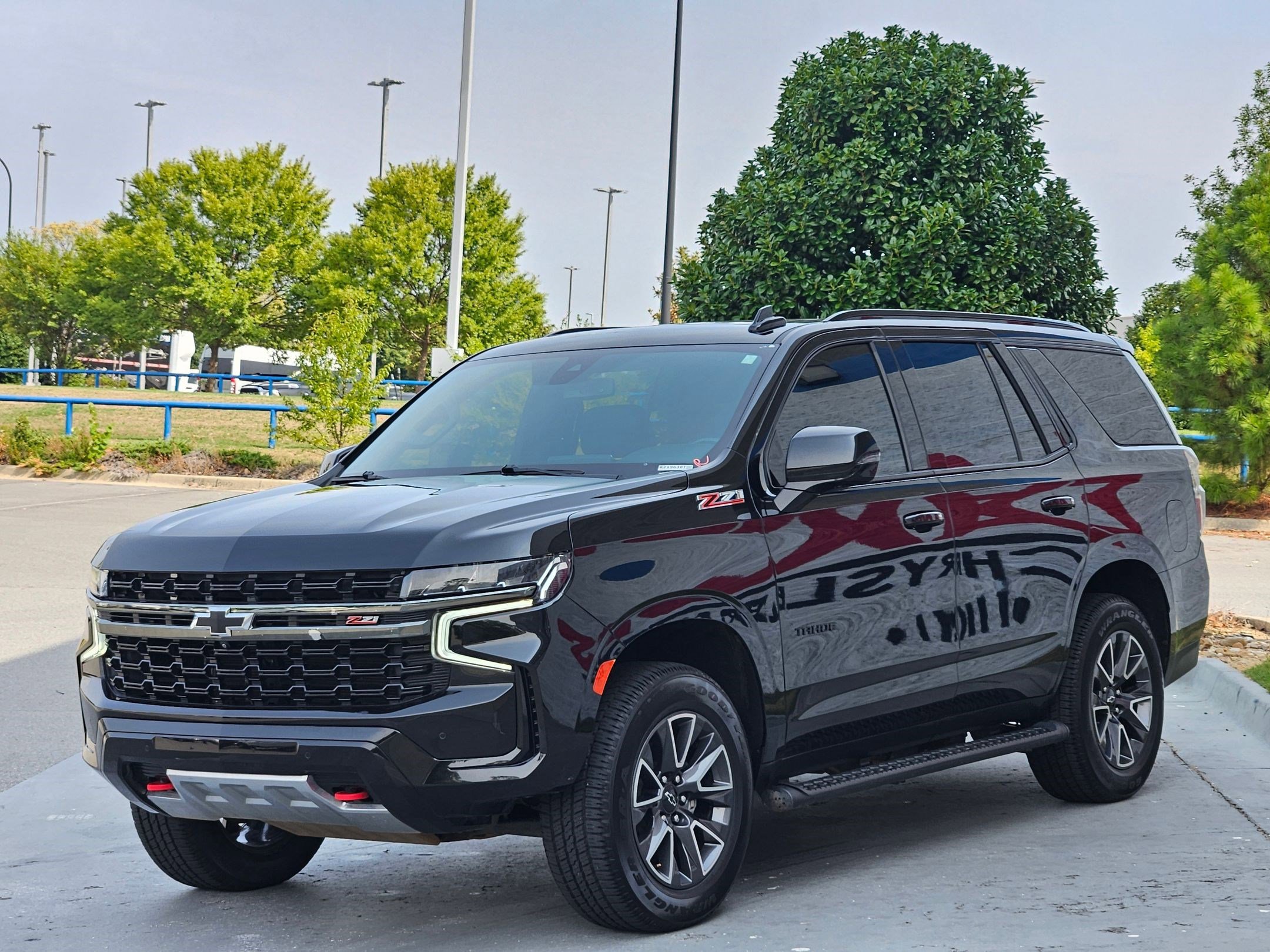 2021 Chevrolet Tahoe Z71 photo 3