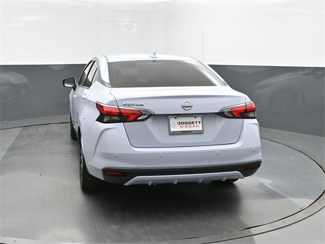 2025 Nissan Versa SV photo 8