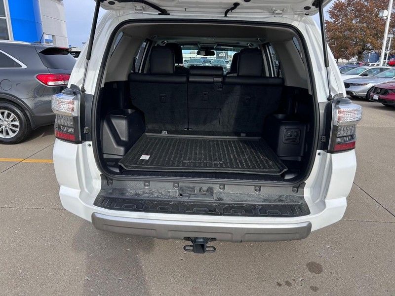 2019 Toyota 4Runner TRD Premium photo 3