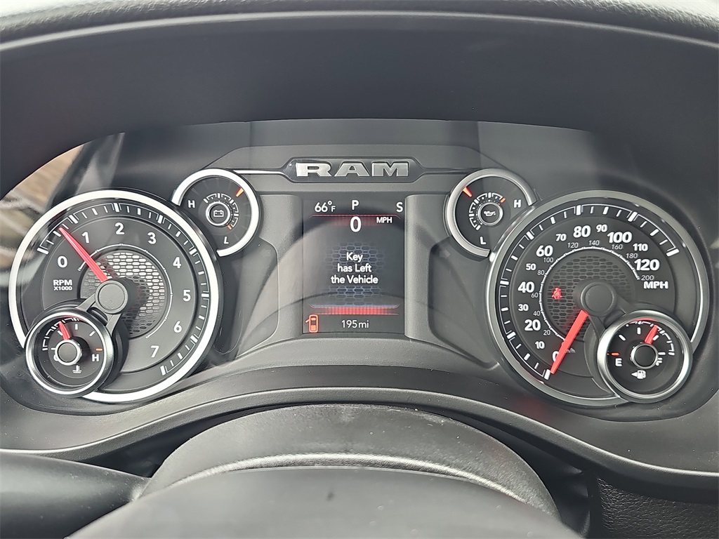 2025 Ram 1500 Tradesman photo 18