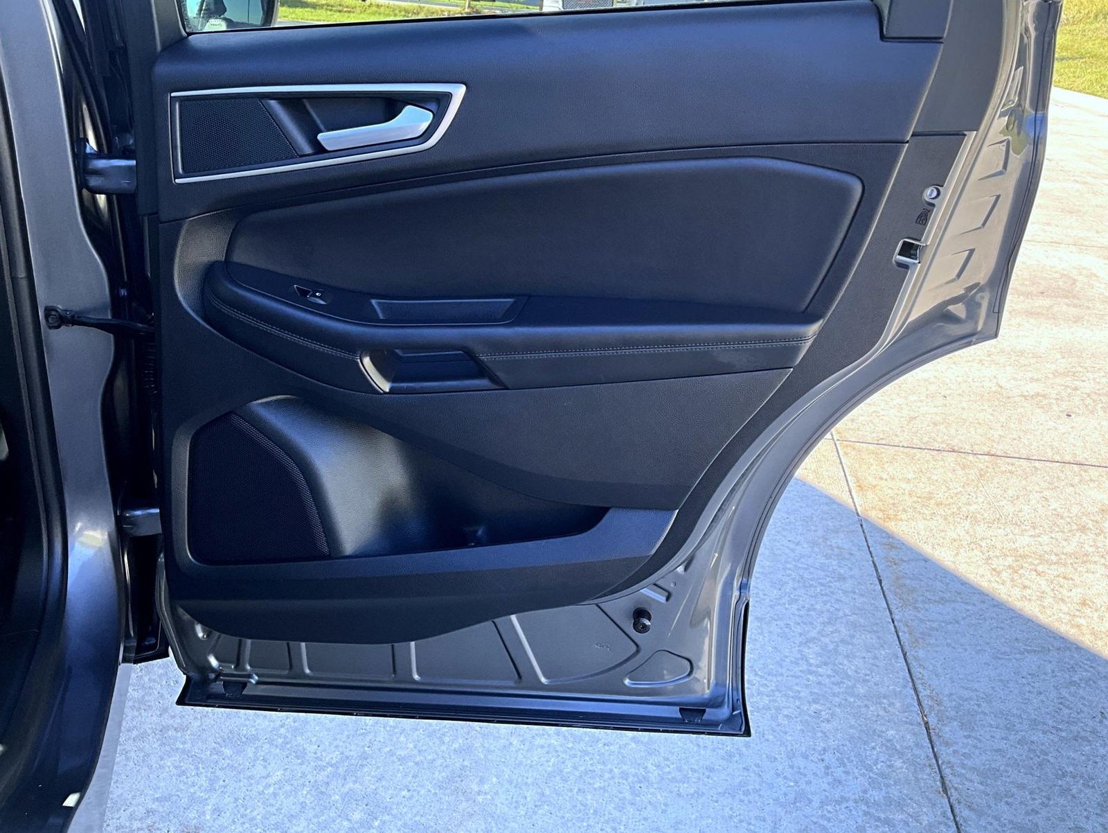 2024 Ford Edge SEL photo 21