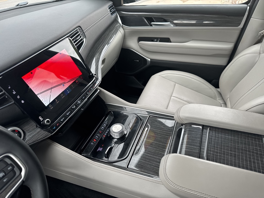 2022 Jeep Wagoneer Series II photo 17