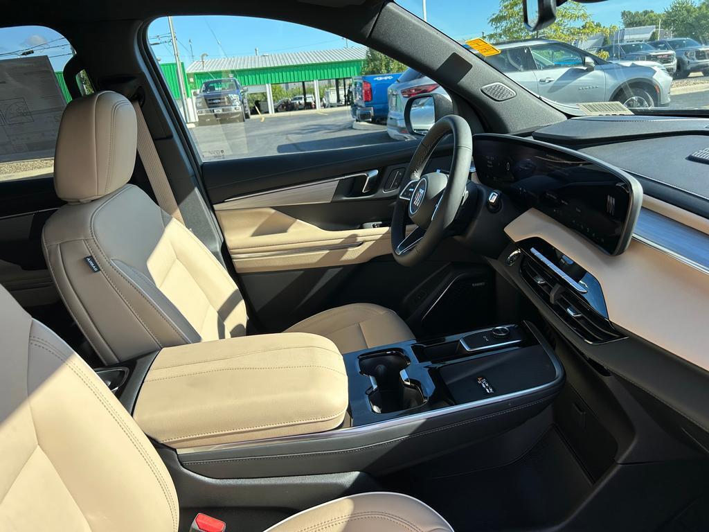 2026 Buick Enclave Preferred photo 18
