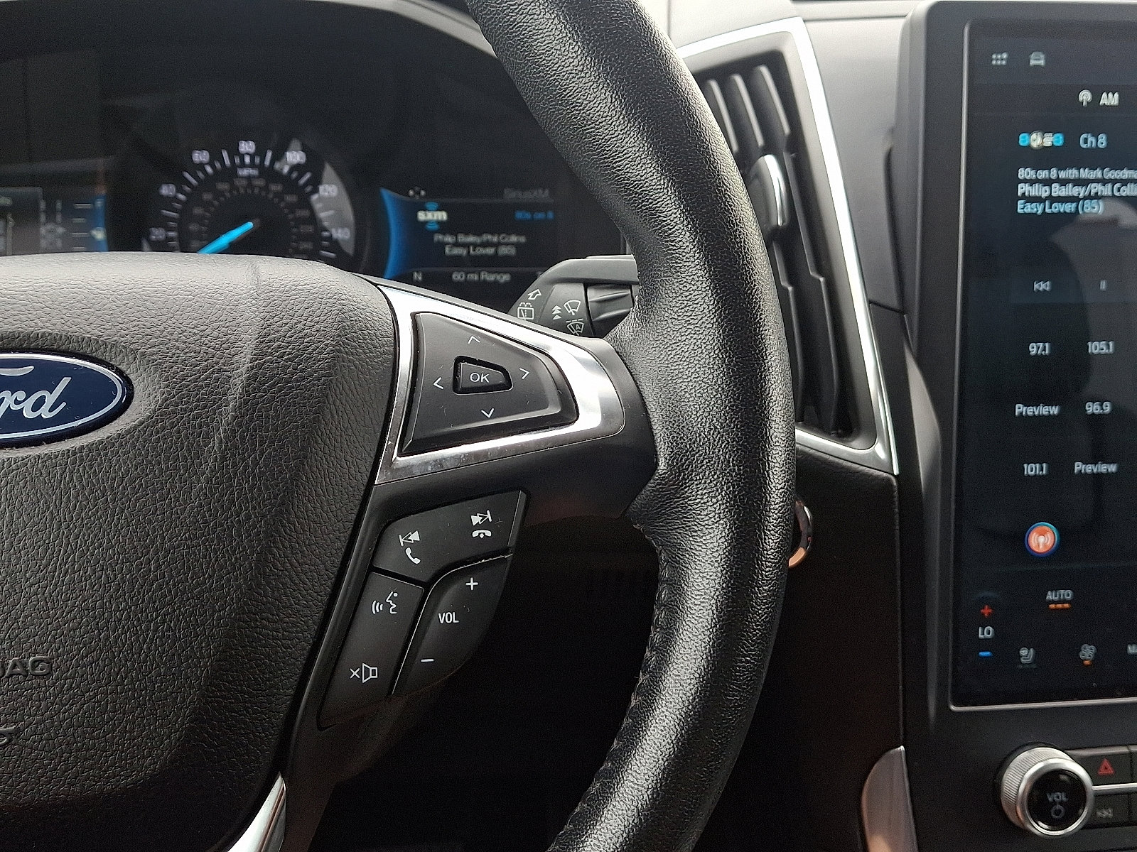 2022 Ford Edge Titanium photo 20
